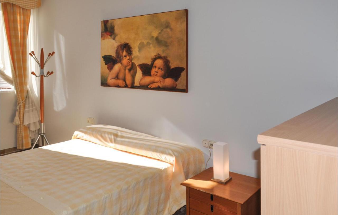 Cozy Home In Olivares With Outdoor Swimming Pool 외부 사진